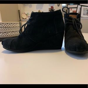 Black Wedge heel Toms- size 8